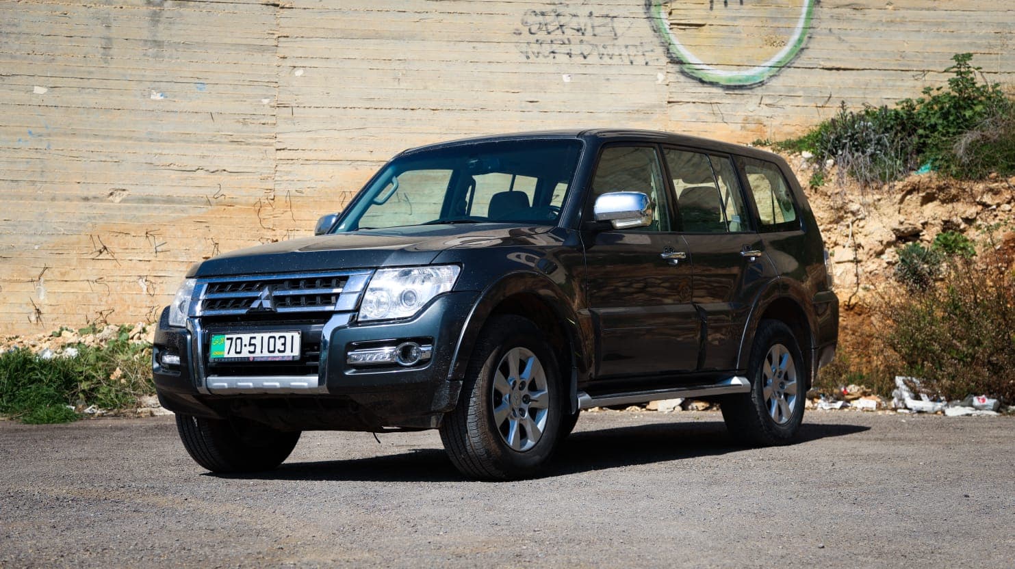 ميتسوبيسي باجيرو Mitsubishi Pajero